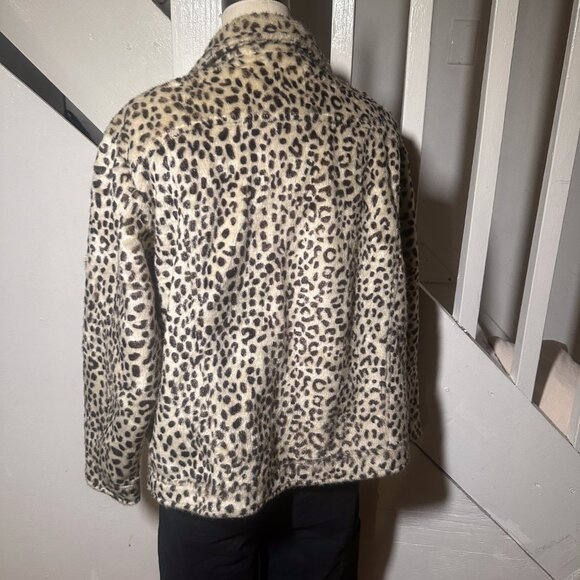 H&M Faux Fur Leopard Print Jacket • Size M - Picture 2 of 4